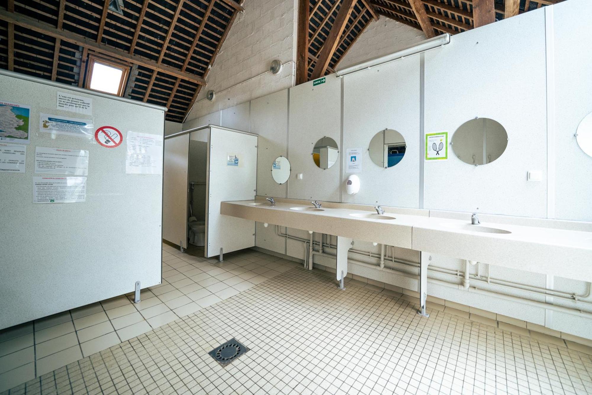Camping Les Gravelets 2Etoiles Montmartin-sur-Mer ภายนอก รูปภาพ